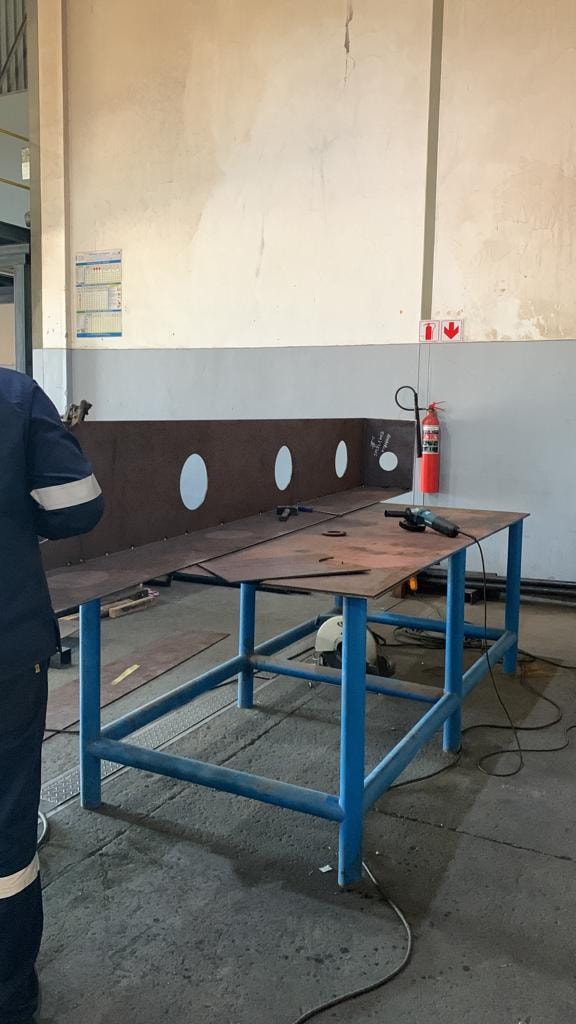 Steel plate cutting & layout — mine workshop fabrication